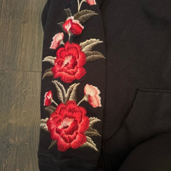 American Eagle Outfitters Black Hoodie with Pink Floral Embroidery - Picture 4 of 7